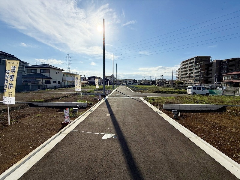 batch_前面道路（東側から）